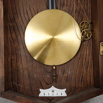 A wall pendulum clock from Gustav Becker, ca 1900.