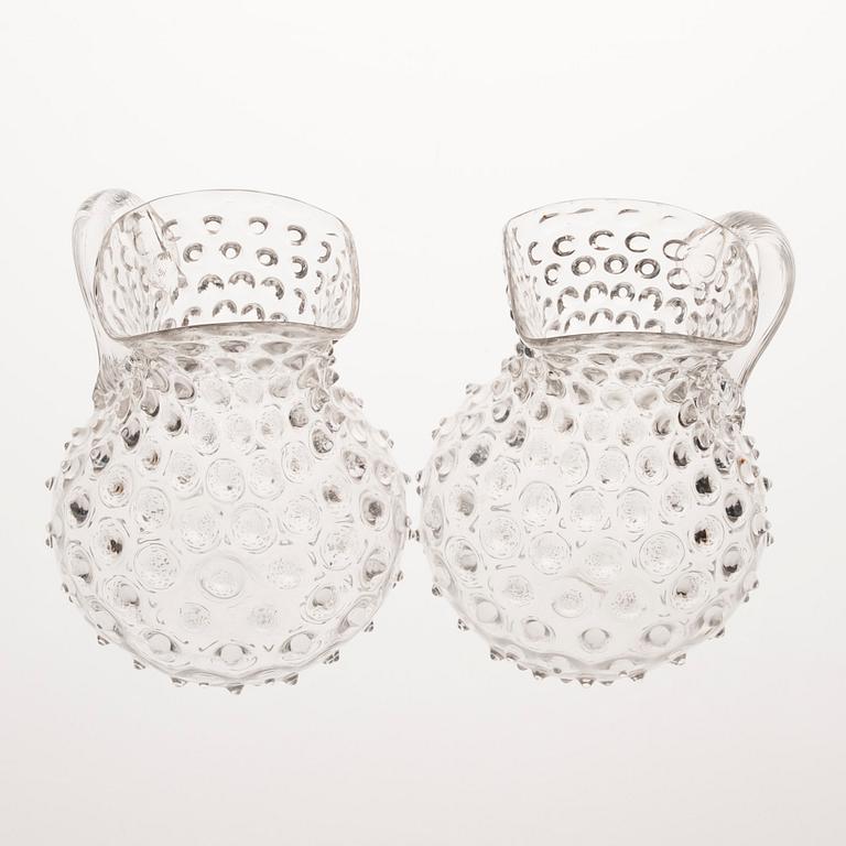 TILLBRINGARE, ett par, s.k. Hobnail pitcher, 1900-talets början.