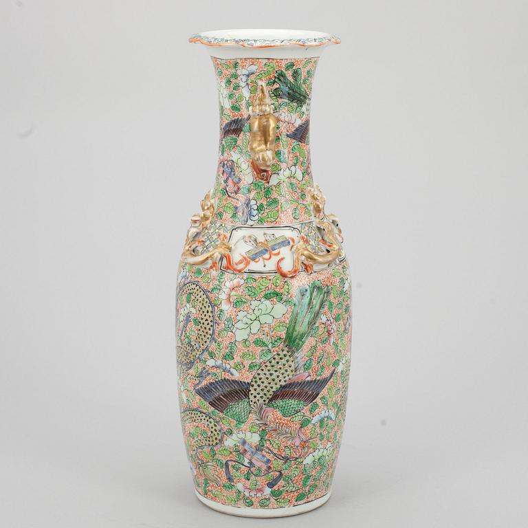 VAS, porslin, Kina 1800-tal.