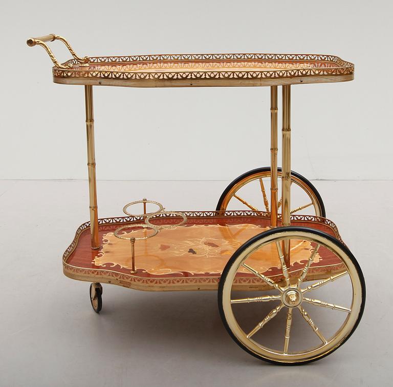 SERVERINGSVAGN, 1900-talets andra hälft.