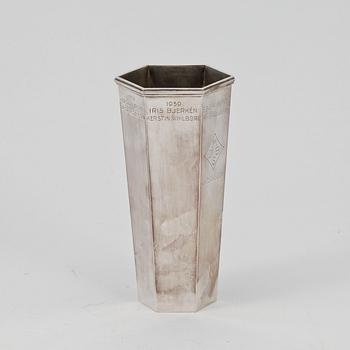 VAS, silver, Wiwen Nilsson, Lund 1954. Vikt ca 260 gram.