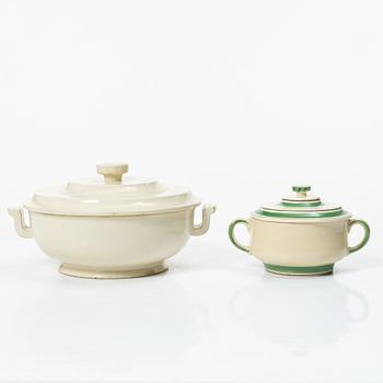 Wilhelm Kåge, An extensive "Bandarillo" dinner service, 86 pcs, Gustavsberg, in production 1933-1952.