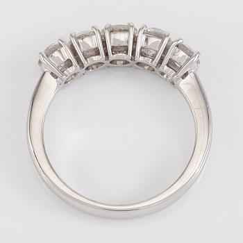 RING, 18K vitguld och diamanter tot ca 1.44 ct.