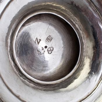 NILS GRUBB, Hudiksvall 1782, brännvinsskål, silver, vikt c:a 335 gram.