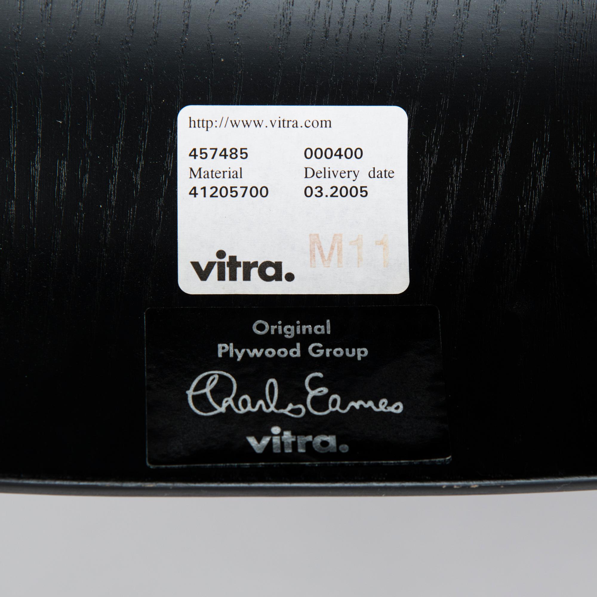 CHARLES & RAY EAMES, tuolipari, "DCM", Plywood Group, Vitra, 2005.