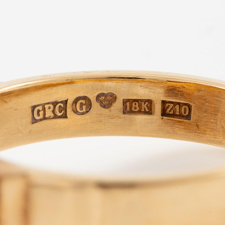 Gunnar Cyrén, a ring 18K rose and white gold with 20 brilliant-cut diamonds, unique, Gävle 1998.