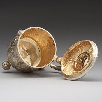 GUSTAF MÖLLENBORG, Stockholm 1892, dryckeskanna, silver, barock-stil.