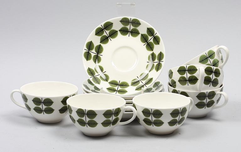TEKOPPAR MED FAT, 6 st, benporslin. "Berså", Stig Lindberg, Gustavsberg. 2000-tal.