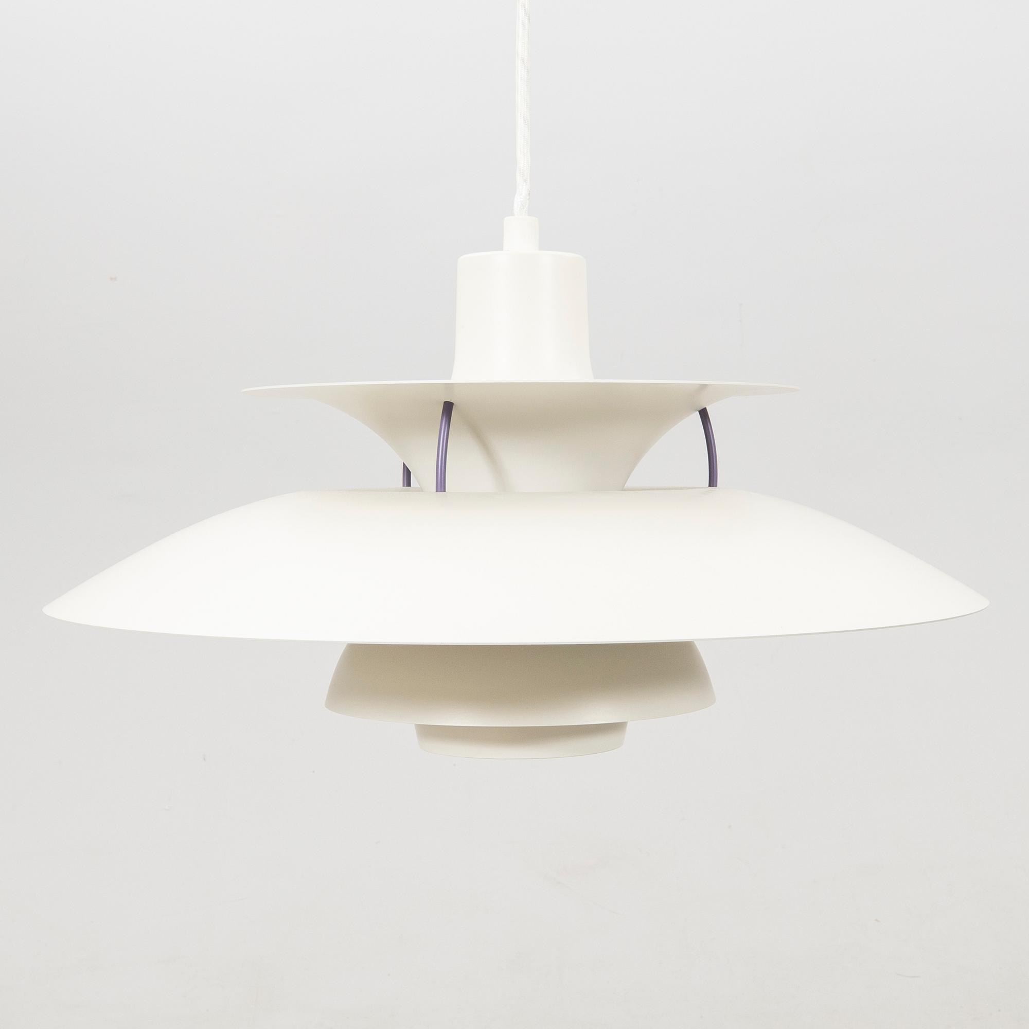 Poul Henningsen, taklampa, PH 5 för Louis Poulsen, Danmark.