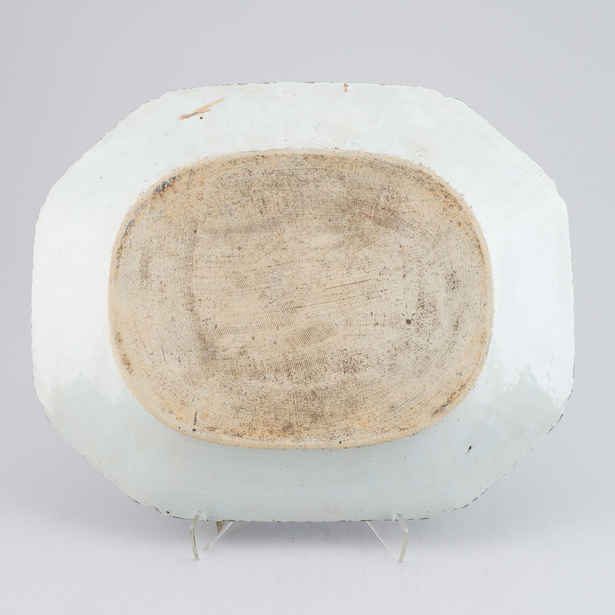 Stekfat, kompaniporslin, Qingdynastin, Qianlong (1736-1795).