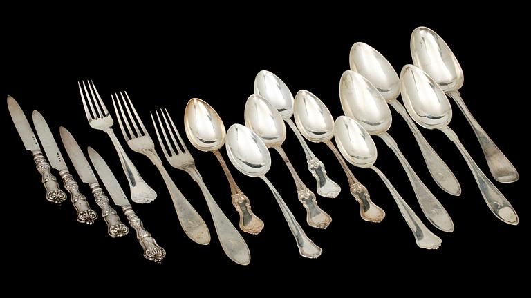 PARTI BESTICK, 17 delar, silver, 1700-1900-tal, total vikt 782g.