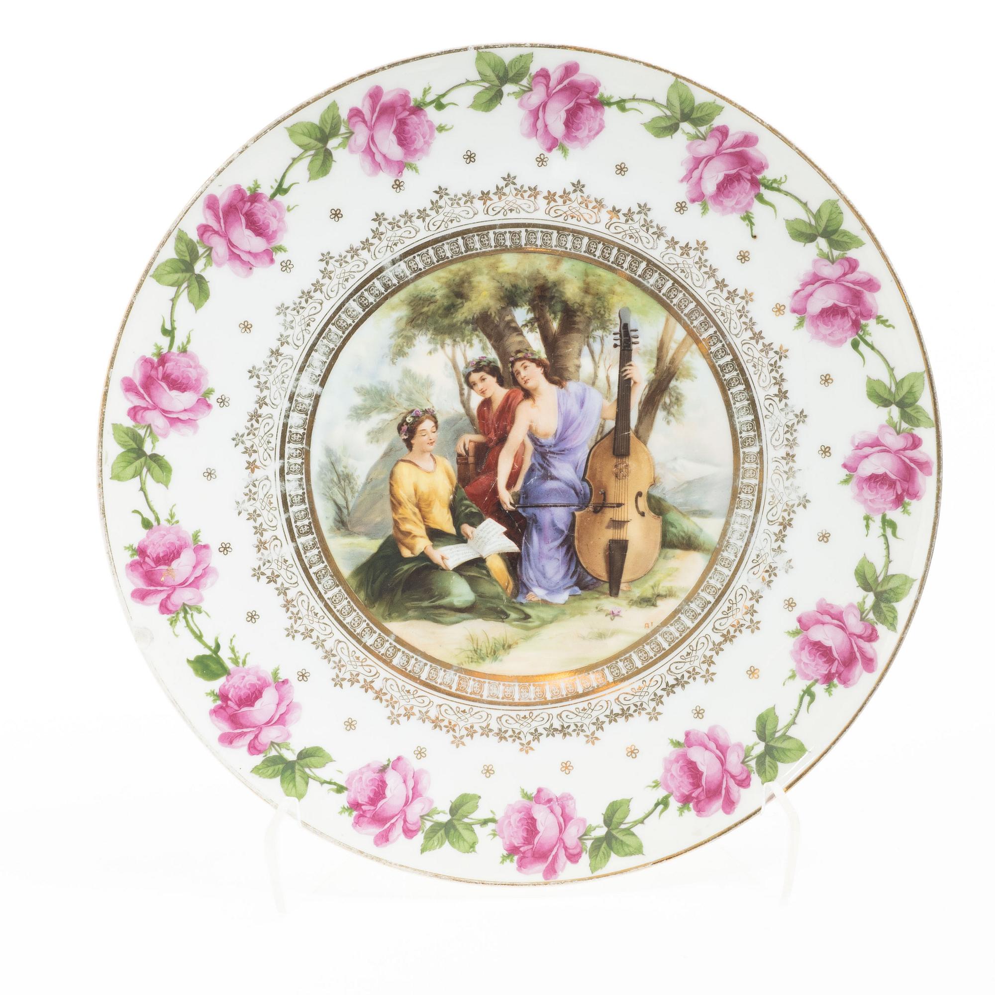 Praktfat, ett par, porslin, Wien, 1900-tal.