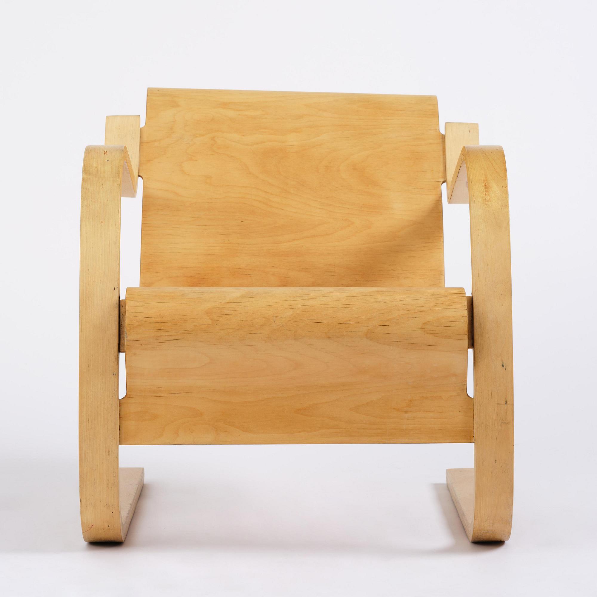 Alvar Aalto, a birch armchair model "31", Huonekalu-ja Rakennustyötehdas or Aalto Design, Hedemora, mid-20th century.