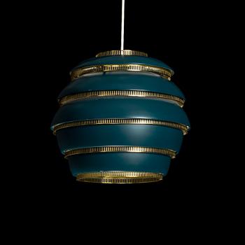 ALVAR AALTO, A CEILING LAMP. Beehive A331. Manufactured by Valaistustyö. Designed in 1953.