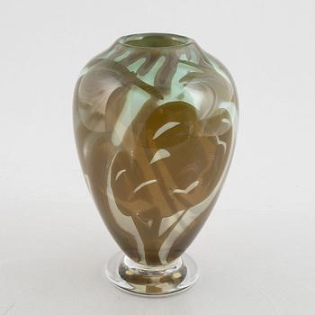 Ulrica Hydman-Vallien, a unique 'graal' glass vase, Kosta Boda.