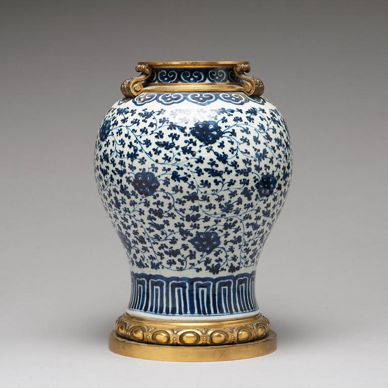 A blue and white bronze mounted vase, Qing dynasty, 18th Century.