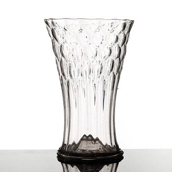 BÄGARE, glas. Troligen 1600-tal.