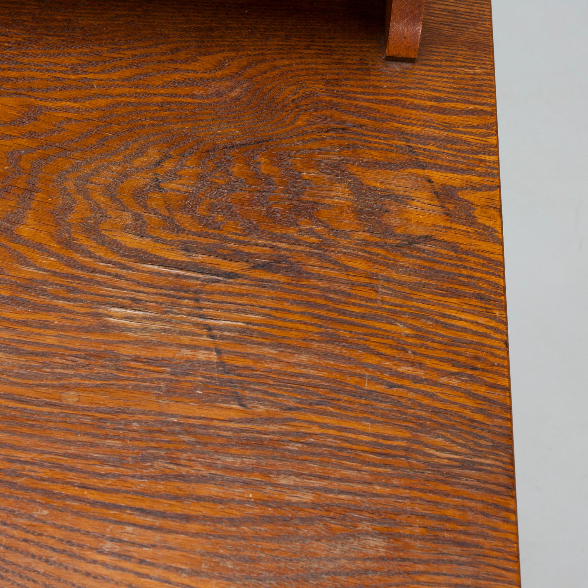 A 20th century sideboard / washstand.