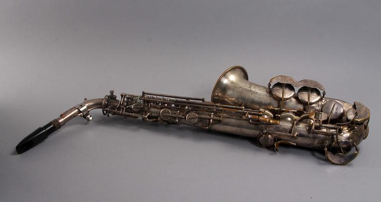 SAXOFON, märkt Pierret, Paris, Super "Artiste" 47.