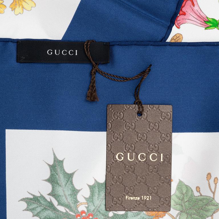 Gucci, scarf, "Flora".