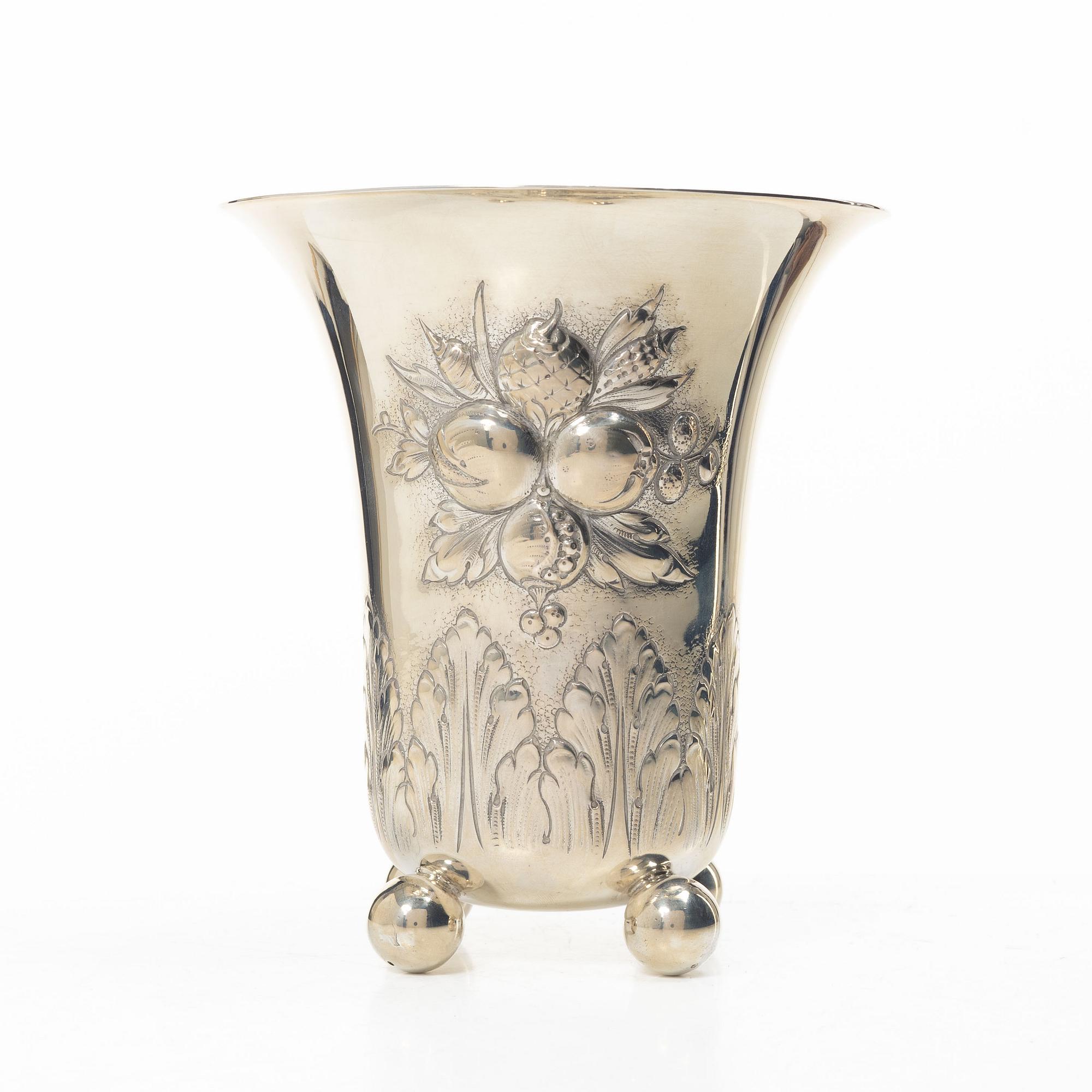 Ragnar Ericson, vase, silver, Baroque style, Malmö, 1942.
