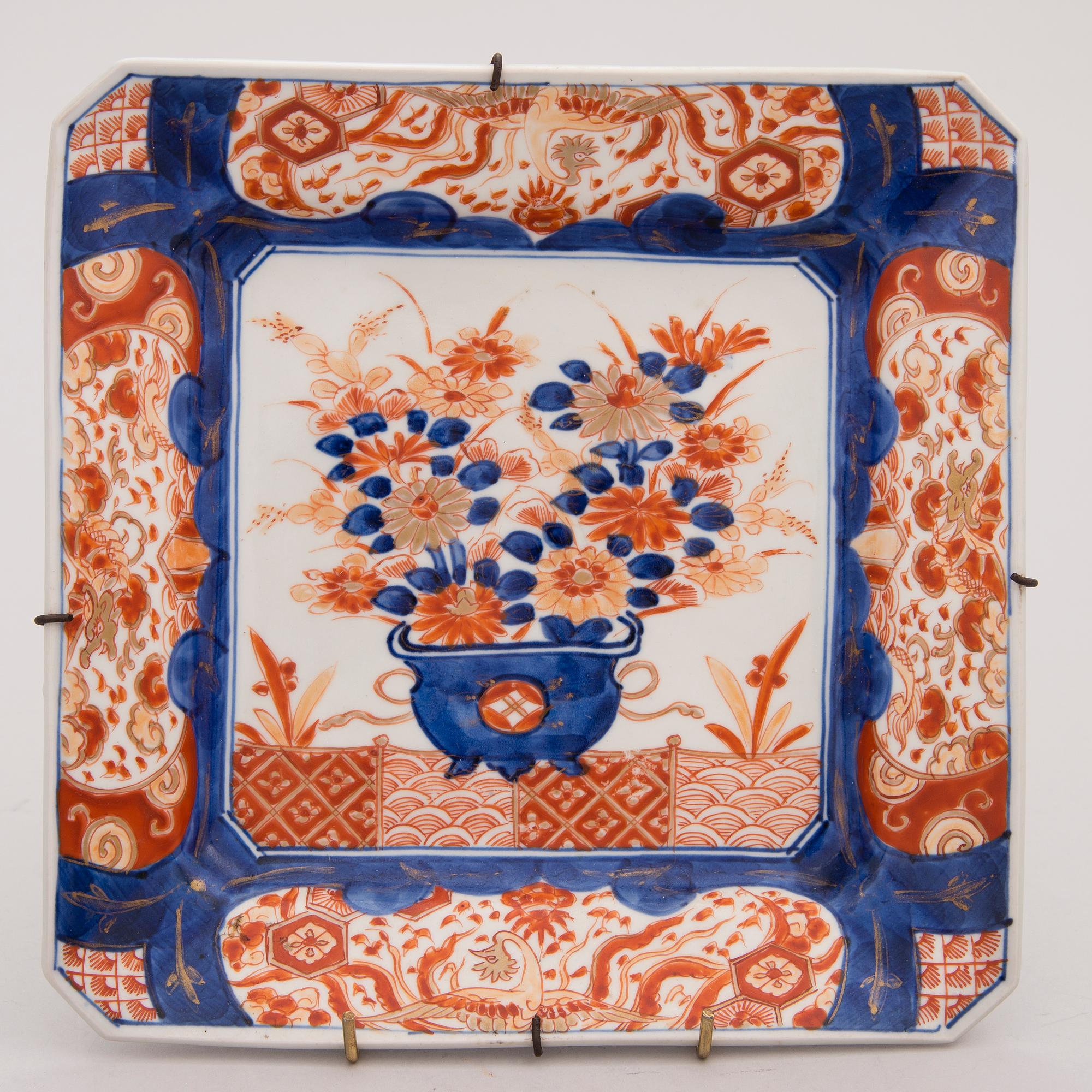 SKÅLFAT, porslin, Imari, Japan 1900-tal.