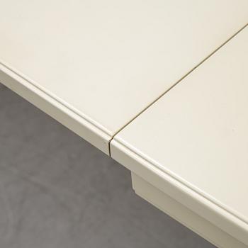 A dining table with six chairs by Carl Malmsten, second half of the 20th Century.