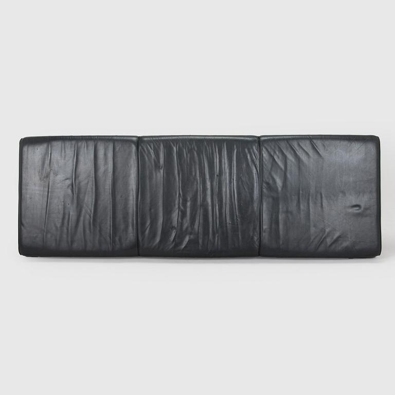 Alvar Aalto, a 1960s bench.