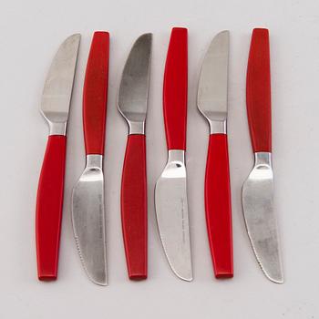 BERTEL GARDBERG, a 33-pcs set of 'Red Lion' cutlery, Hackman. Model designed in 1958.