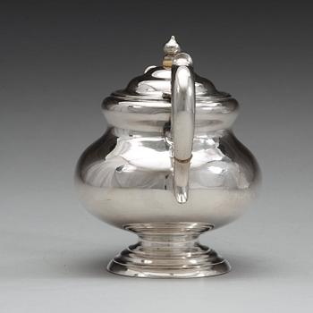 MICHAEL PEIPPO, S:t Petersburg 1859, tekanna, silver.