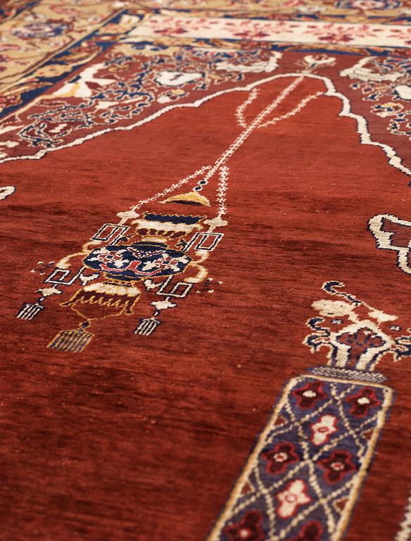 SEMI-ANTIQUE SILK ANATOLIAN. 189,5 x 124 cm.