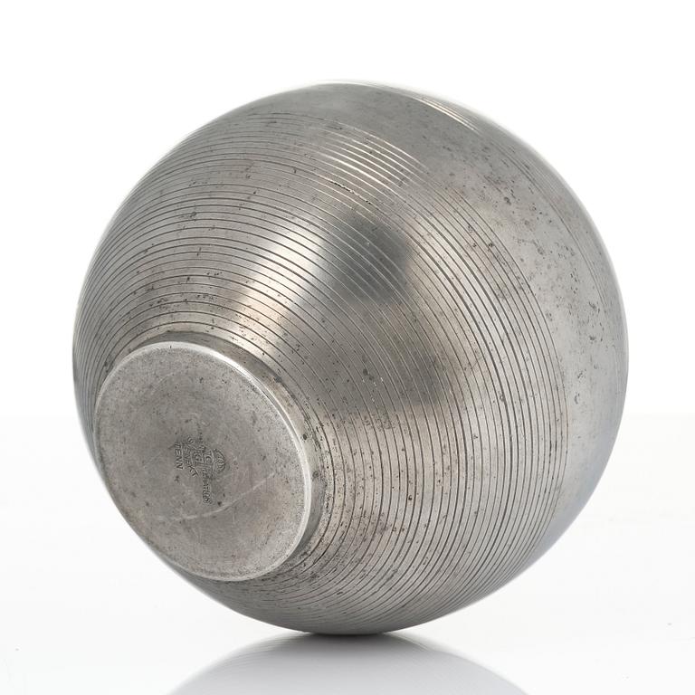 Sylvia Stave, vase, C.G. Hallberg, Stockholm, 1933.
