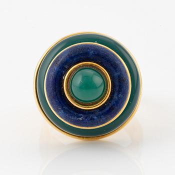 An 18K gold Tiffany & Co ring set with lapis lazuli & chrysoprase.