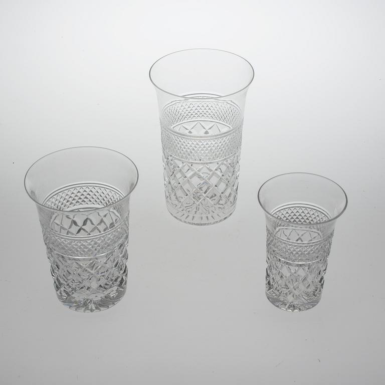 GLASSERVIS, 115 delar, 1900-talets första hälft.