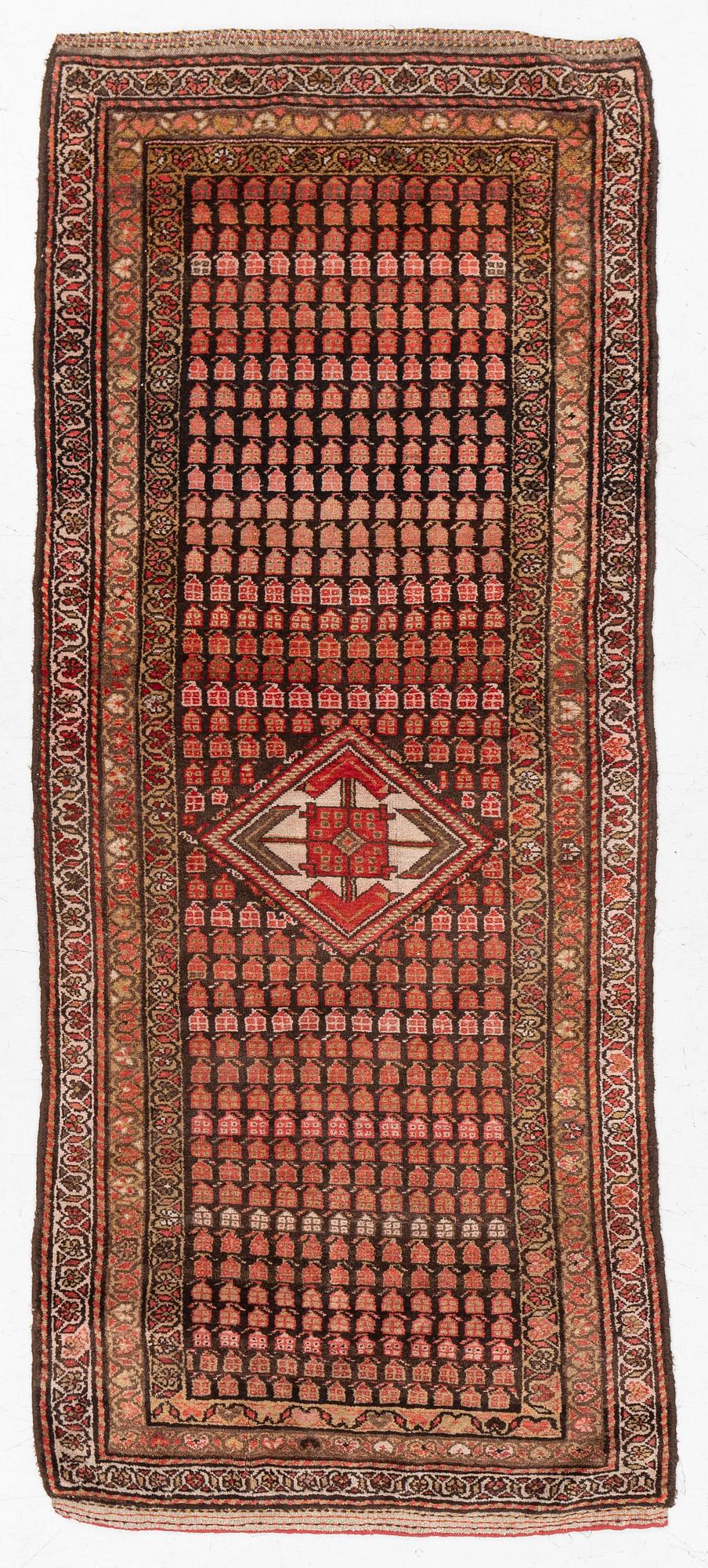 Carpet, approx. 235 x 100 cm.