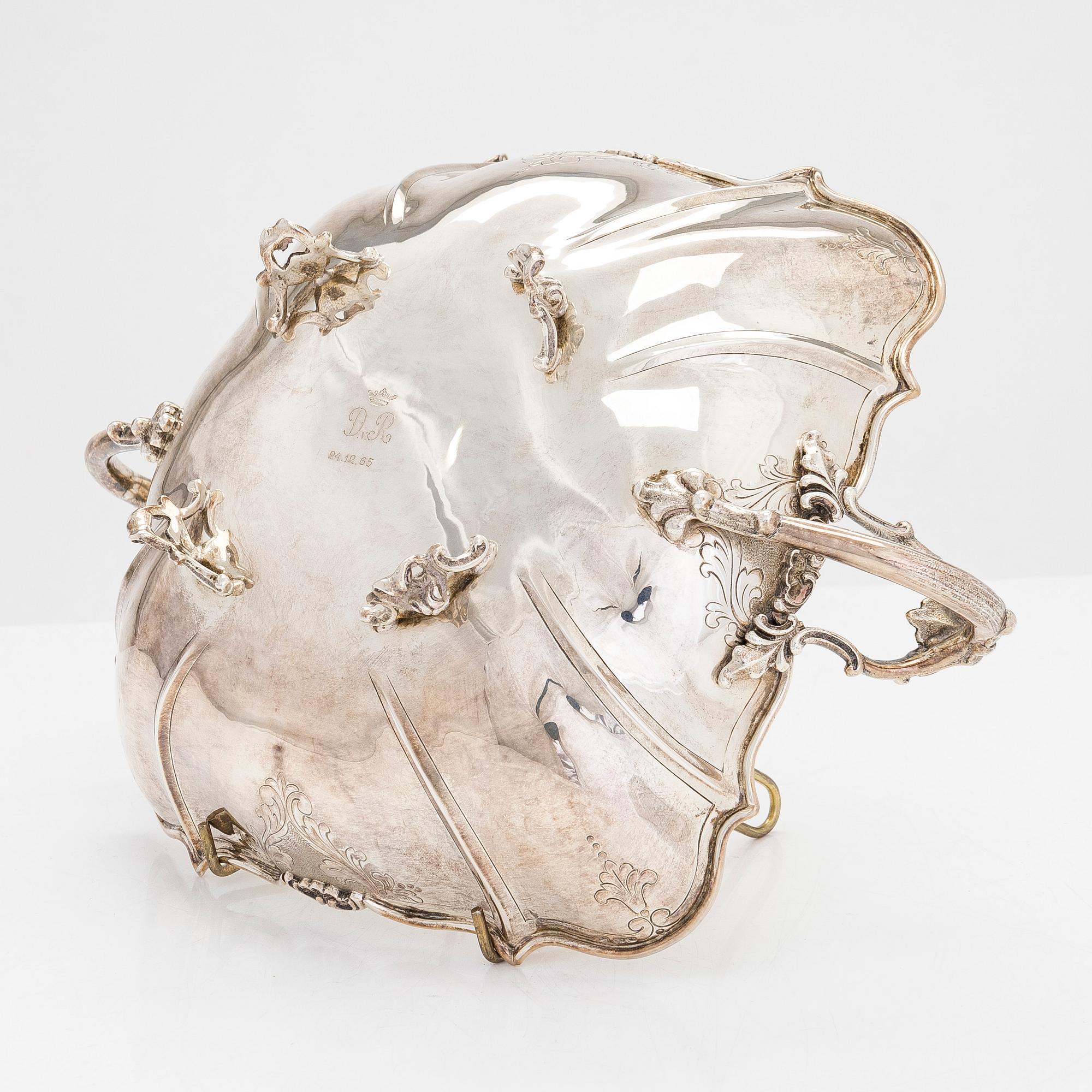 A silver centre-piece bowl and a pair of dishes, 1960s.