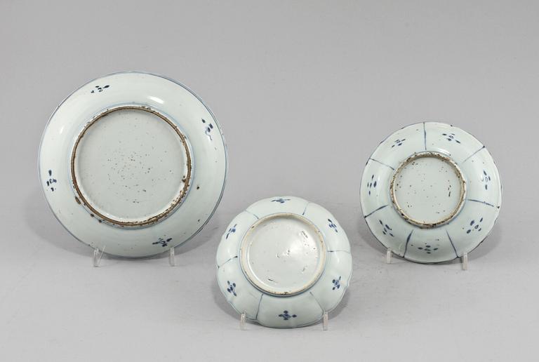 SKÅLFAT, 3 st, porslin, Kina, 1600 och 1700-tal.