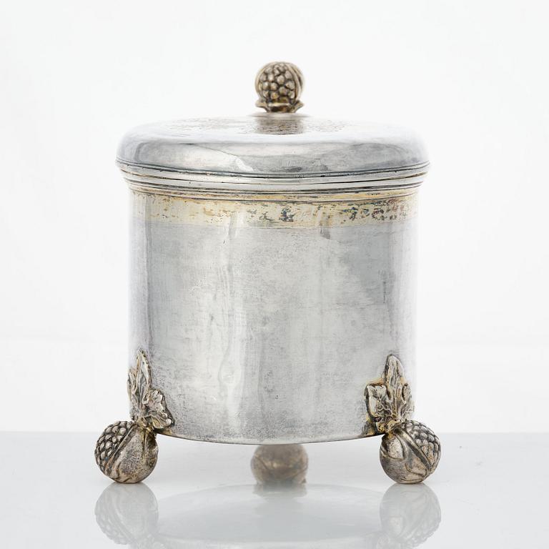 A Baltic 17th century parcel-gilt silver tankard, mark possibly of Carl Arfwedson Åhl (Nyen 1687-1698).