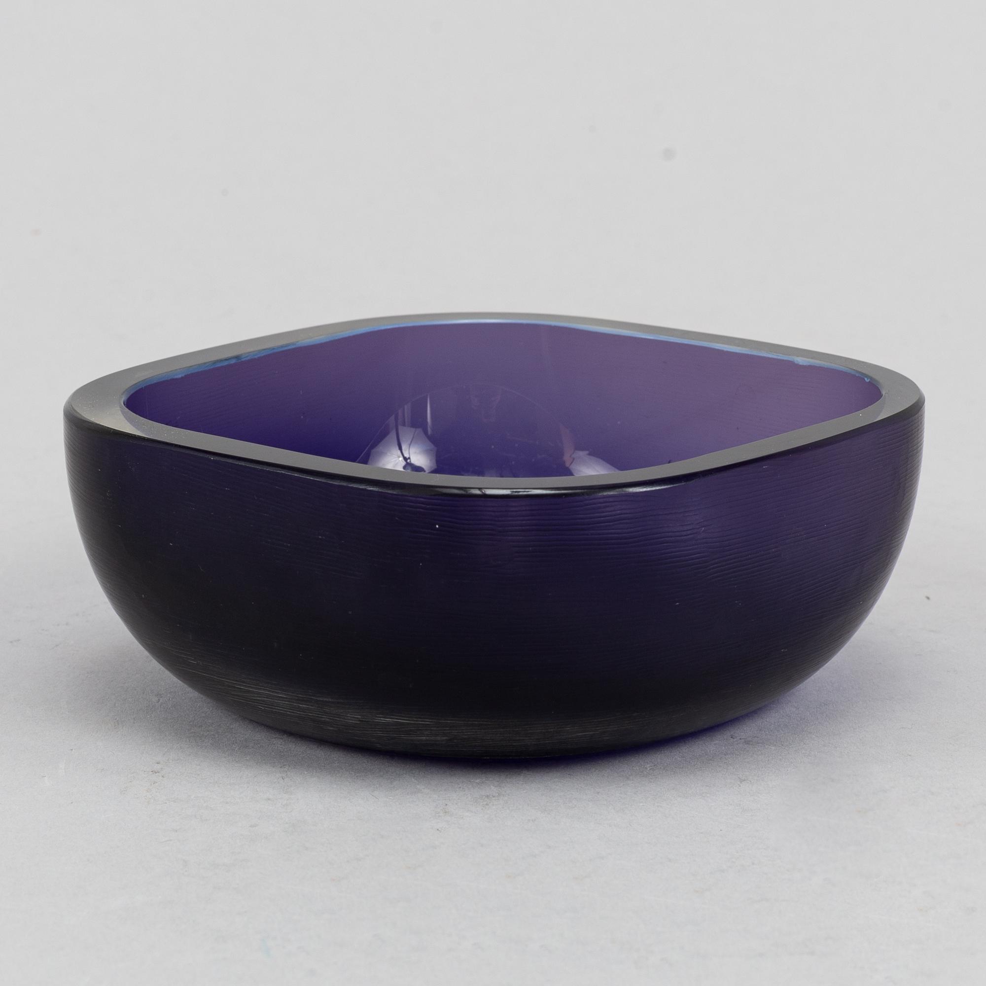 Paolo Venini, a glass bowl, Venini, Murano, Italy.
