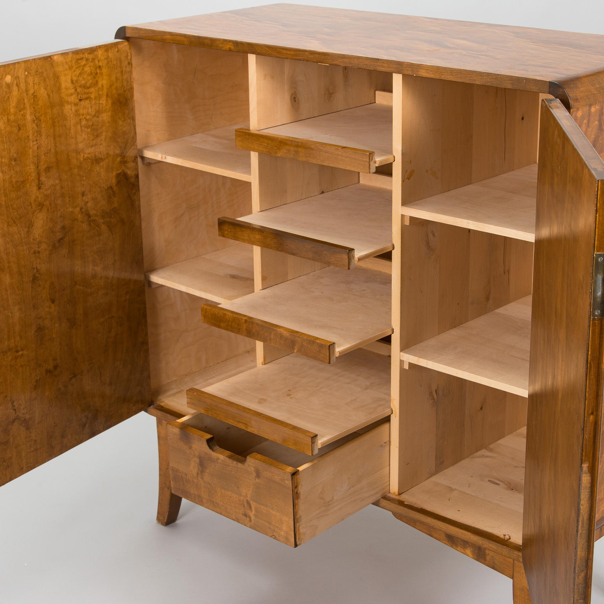 A 1940s cabinet, model 193, Asko Finland.