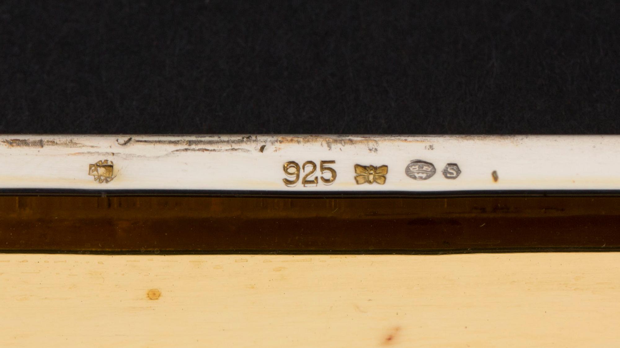 CIGARETTETUI, silver, Frankrike, svenska importstämplar. Vikt ca 148 g.