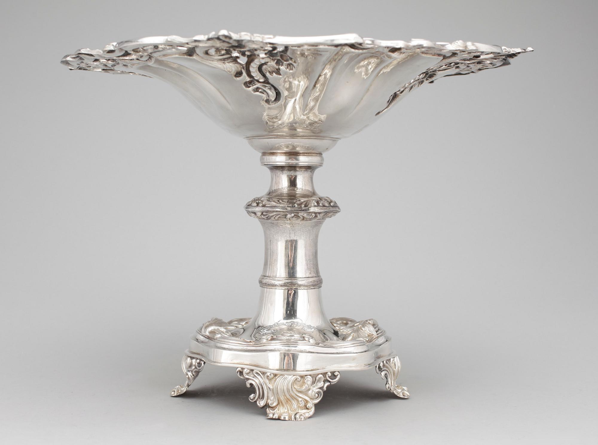 UPSSATSSKÅL, silver, nyrokoko, Gustav Möllenborg, Stockholm 1848. Vikt ca 1050 gram.