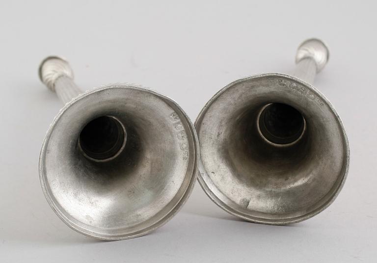 LJUSSTAKAR, 1 par, tenn,  Eric Pettersson Krietz, Stockholm 1801.