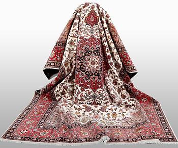 Matta, Täbriz part silk, 60 Raj, ca 355 X 254 cm.