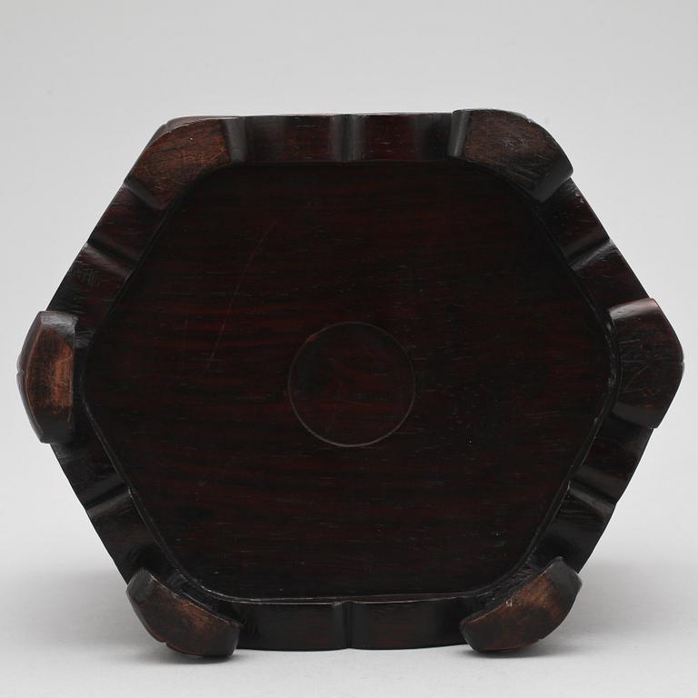 ASK, trä och sten, sannolikt Kina, 1900-tal.