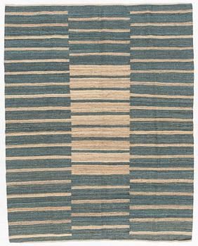 Carpet, kilim, c. 200 x 157 cm.
