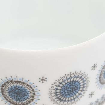 A 28 pieces of porcelain tableware by Tapio Wirkkala, model "Composition/Jääkukka" for Rosenthal, 20th cen.