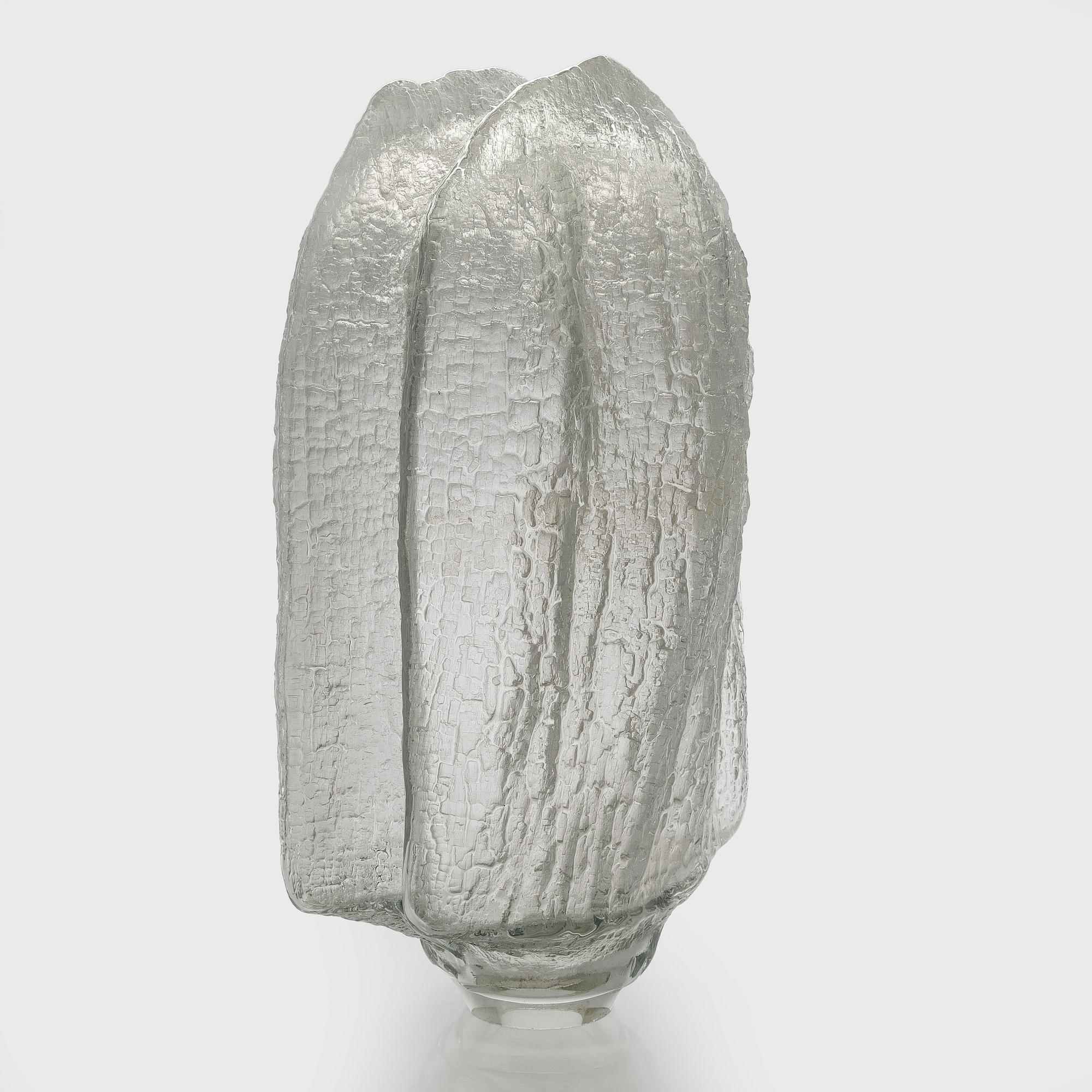 Timo Sarpaneva, veistos "Varjot" Finlandia sarjasta, signeerattu Timo Sarpaneva, Iittala 1964.