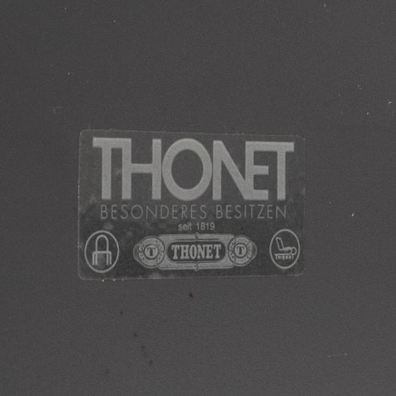 Bord Thonet 2000-tal.