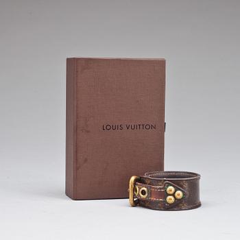 ARMBAND, Louis Vuitton, Paris.